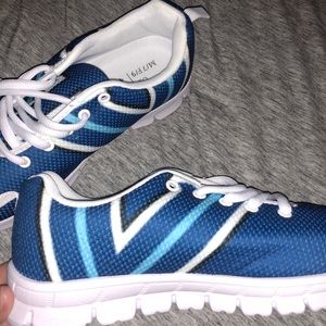 Villanova sneakers